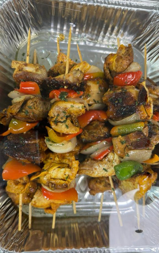 J) Pinchos de Pollo /Chicken Kabobs